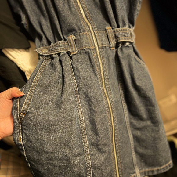 🌀$40🌀TOPSHOP JEAN DRESS! - Picture 3 of 6